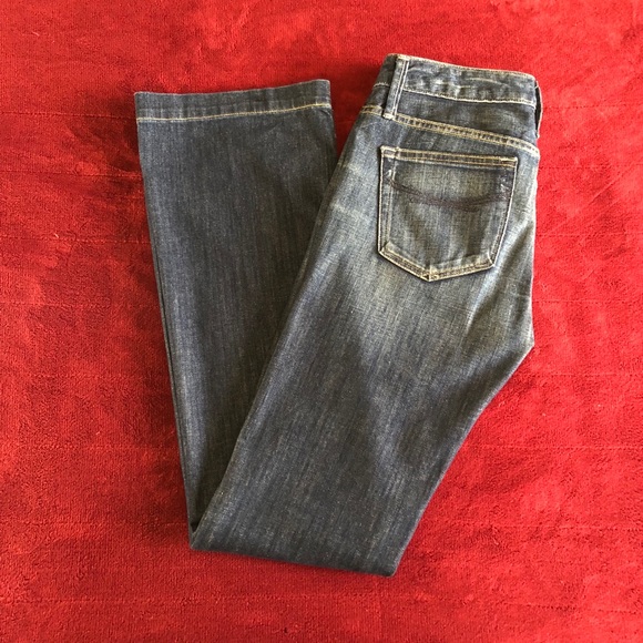 Gap Jeans Size 26/2 Long & Lean 1969, Boot Cut Dark Wash EUC - Picture 2 of 9